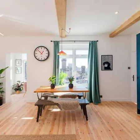 Lejlighed Bright Central Loft